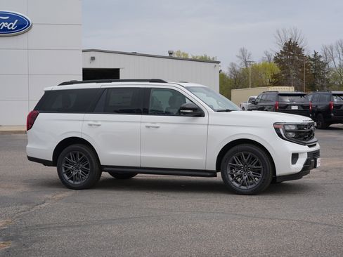 New 2026 Ford Expedition Platinum AWD/4WD image 2