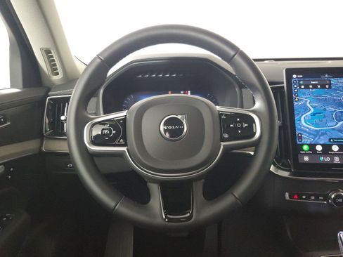 Used 2026 Volvo XC90 B6 Ultra AWD/4WD image 16