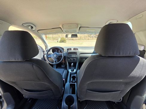 Used 2012 Volkswagen Golf 4-Door FWD image 31