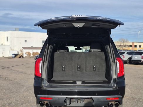 Used 2022 GMC Yukon Denali image 15