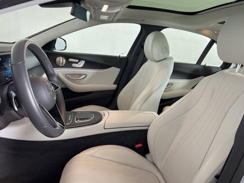 Certified 2022 Mercedes-Benz E 350 4MATIC Sedan image 3