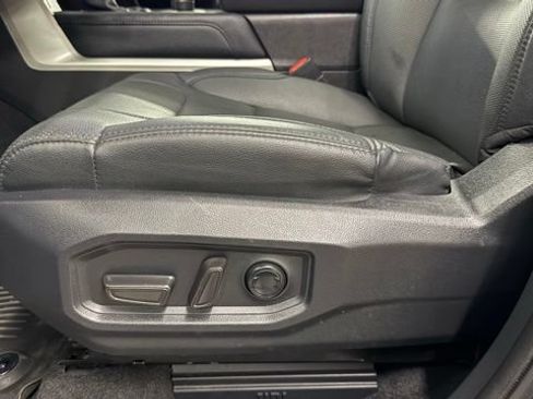 Used 2024 Toyota Tundra Limited AWD/4WD image 14
