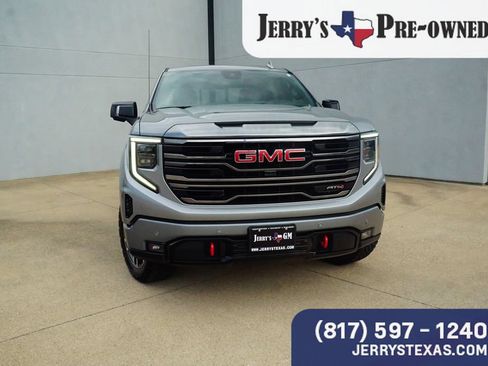 Used 2024 GMC Sierra 1500 AT4 w/ Technology Package AWD/4WD image 7