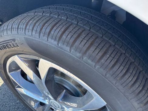 New 2026 Chrysler Pacifica Pinnacle image 27