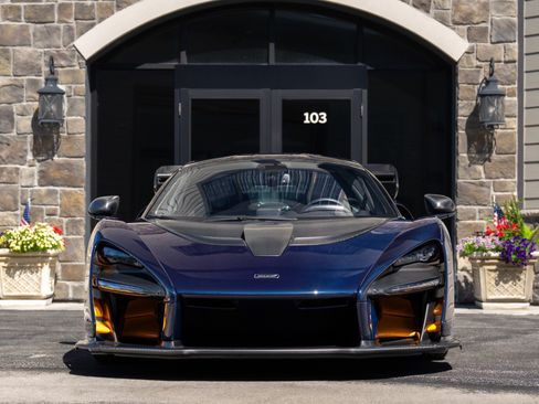 Used 2019 McLaren Senna RWD image 2