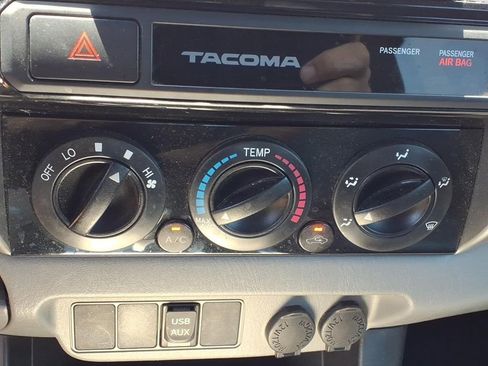 Used 2015 Toyota Tacoma PreRunner w/ TRD Off-Road Package RWD image 21