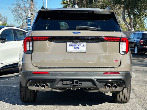 New 2026 Ford Explorer ST w/ Sun And Sound Package image 6