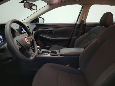 Used 2025 Nissan Sentra S FWD image 17