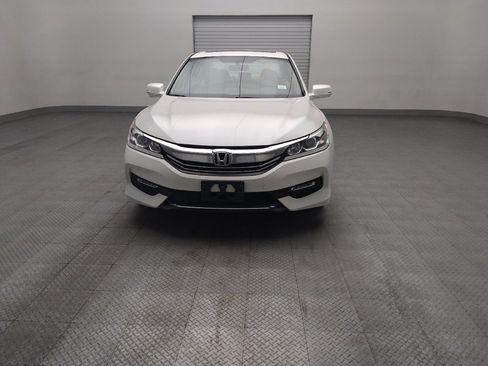 Used 2017 Honda Accord EX image 15
