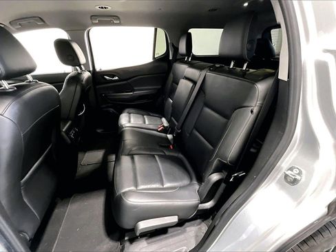 Used 2018 GMC Acadia SLT image 42