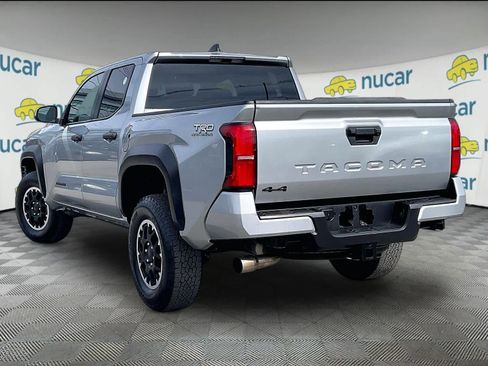 Used 2025 Toyota Tacoma TRD Off-Road image 4
