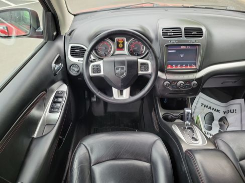 Used 2017 Dodge Journey GT w/ Driver Convenience Group FWD image 12