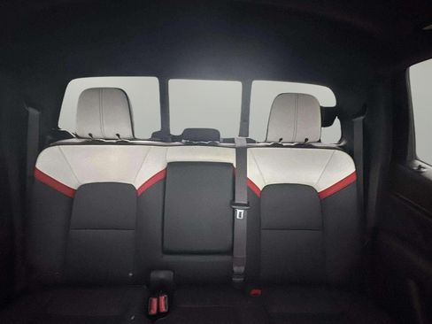 Used 2024 GMC Canyon AT4X AWD/4WD image 6