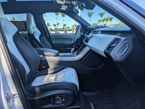 Used 2022 Land Rover Range Rover Sport SVR image 19