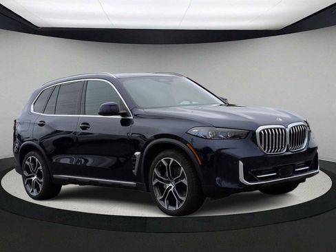 Used 2026 BMW X5 xDrive40i w/ Premium Package AWD/4WD image 2