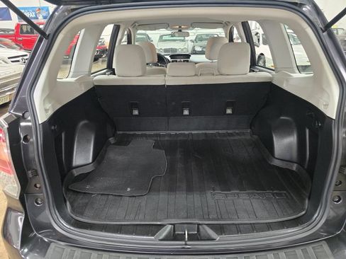Used 2018 Subaru Forester 2.5i w/ Alloy Wheel Package AWD/4WD image 9