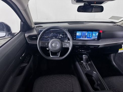 New 2026 Nissan Kicks SV w/ Cold Weather Package image 18