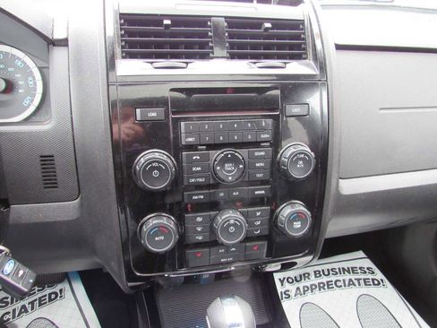 Used 2011 Ford Escape Limited w/ 302A Rapid Spec Order Code image 18