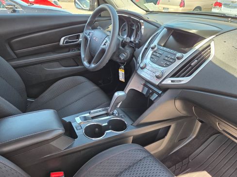 Used 2015 GMC Terrain SLE FWD image 16