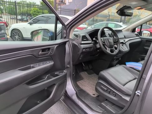 Used 2025 Honda Odyssey EX-L image 10