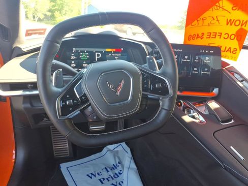 Used 2025 Chevrolet Corvette Stingray Preferred Cpe w/ Z51 Performance Package RWD image 9