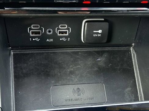 Used 2024 Jeep Grand Cherokee Altitude AWD/4WD image 20