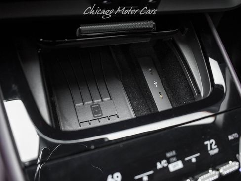 Used 2025 Porsche Cayenne image 16