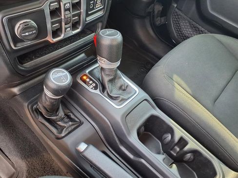 Used 2020 Jeep Gladiator Sport w/ Quick Order Package 24S image 25