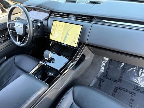 Used 2024 Land Rover Range Rover Sport Dynamic SE image 19