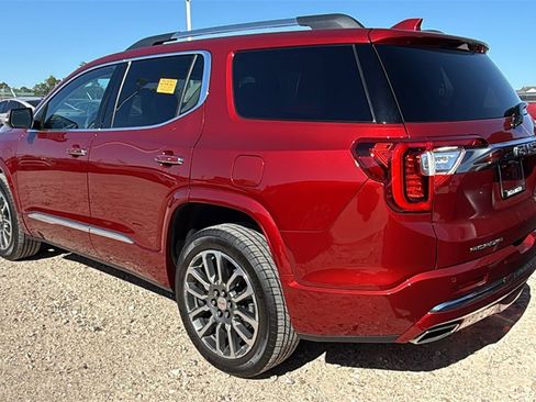 Used 2021 GMC Acadia Denali w/ Denali Technology Package image 5