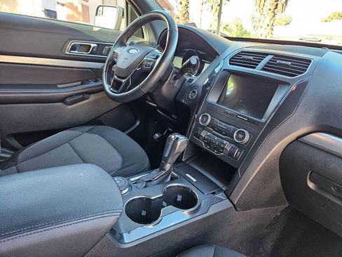 Used 2018 Ford Explorer XLT w/ Equipment Group 201A image 20