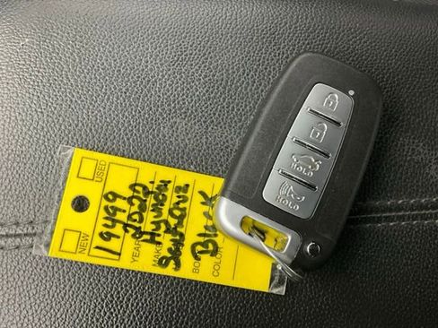 Used 2022 Hyundai Santa Cruz SEL image 16