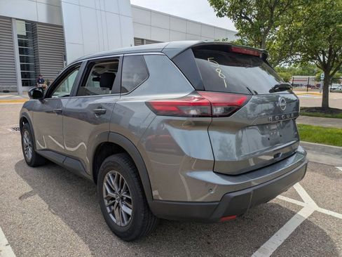 Used 2024 Nissan Rogue S AWD/4WD image 7