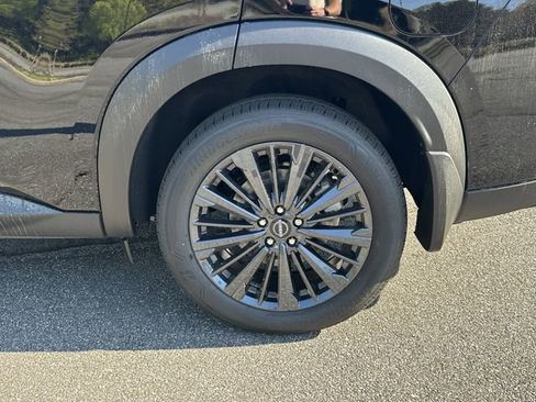New 2026 Nissan Pathfinder SL FWD image 15
