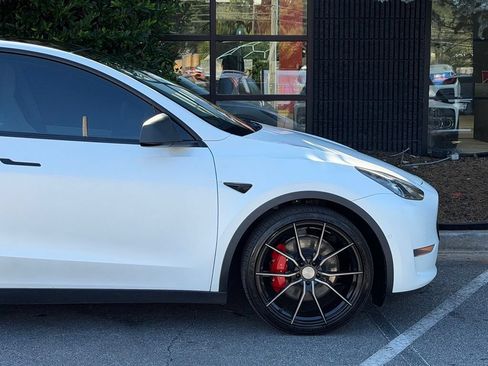 Used 2022 Tesla Model Y Performance AWD/4WD image 23