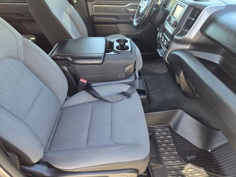 Used 2019 RAM 1500 Big Horn image 10