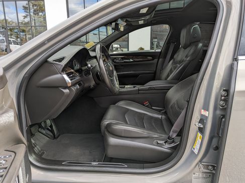 Used 2018 Cadillac CT6 Luxury image 12