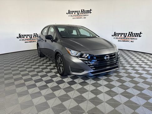 Used 2024 Nissan Versa S w/ S Plus Package image 7