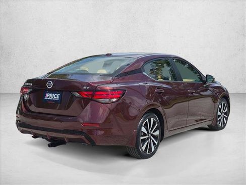 Used 2022 Nissan Sentra SV w/ SV Premium Package FWD image 5