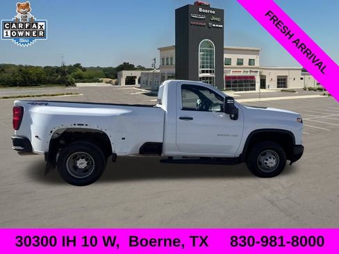 Used 2025 Chevrolet Silverado 3500 W/T AWD/4WD image 2