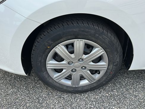 Used 2023 Kia Rio LX image 8