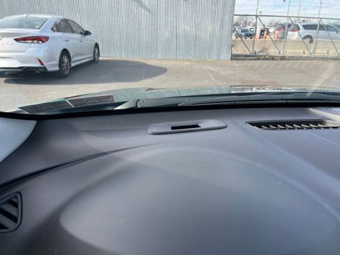 Used 2024 Chevrolet Malibu LT image 34