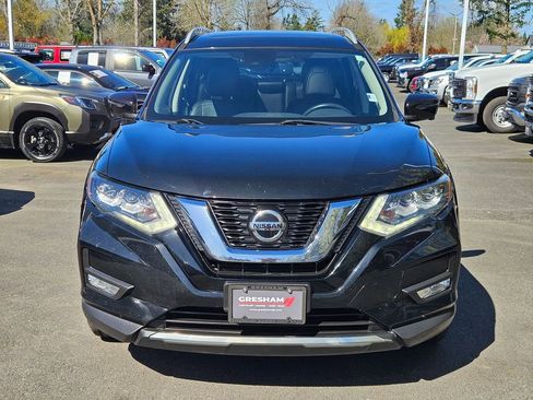 Used 2018 Nissan Rogue SL w/ Premium Package image 2