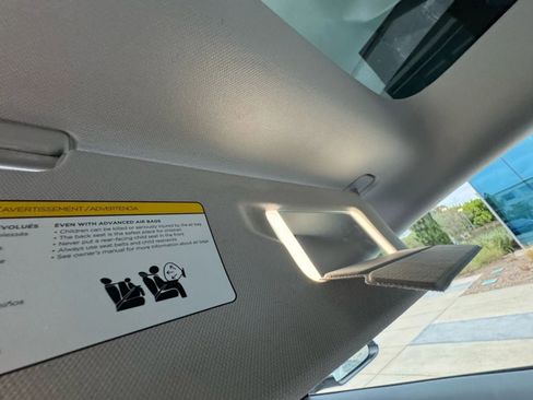 Used 2022 Tesla Model 3 image 28