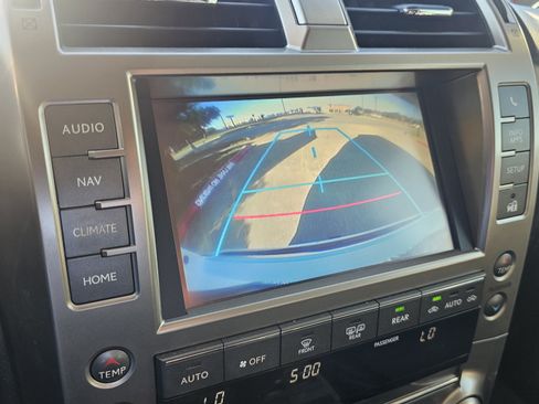 Used 2014 Lexus GX 460 w/ Premium Package AWD/4WD image 39