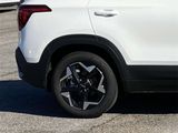 New 2025 Kia Seltos EX image 3