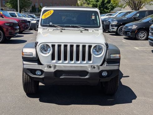 Used 2022 Jeep Wrangler Unlimited Sport w/ Sun And Sound Package AWD/4WD image 8