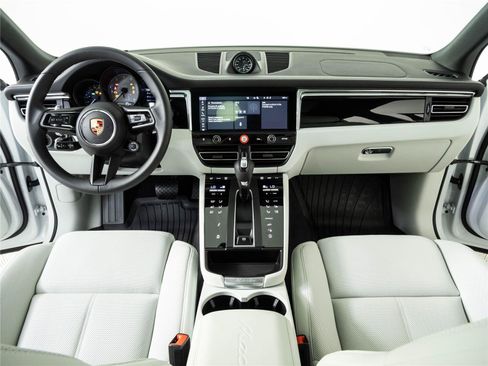 New 2026 Porsche Macan S AWD/4WD image 19