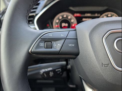 Certified 2025 Audi Q3 2.0T Premium Plus w/ Premium Plus Package image 13