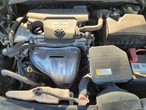 Used 2016 Toyota Camry XLE image 33